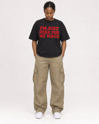 Mockup Boxy Heavyweight Tee Black female full-body 34