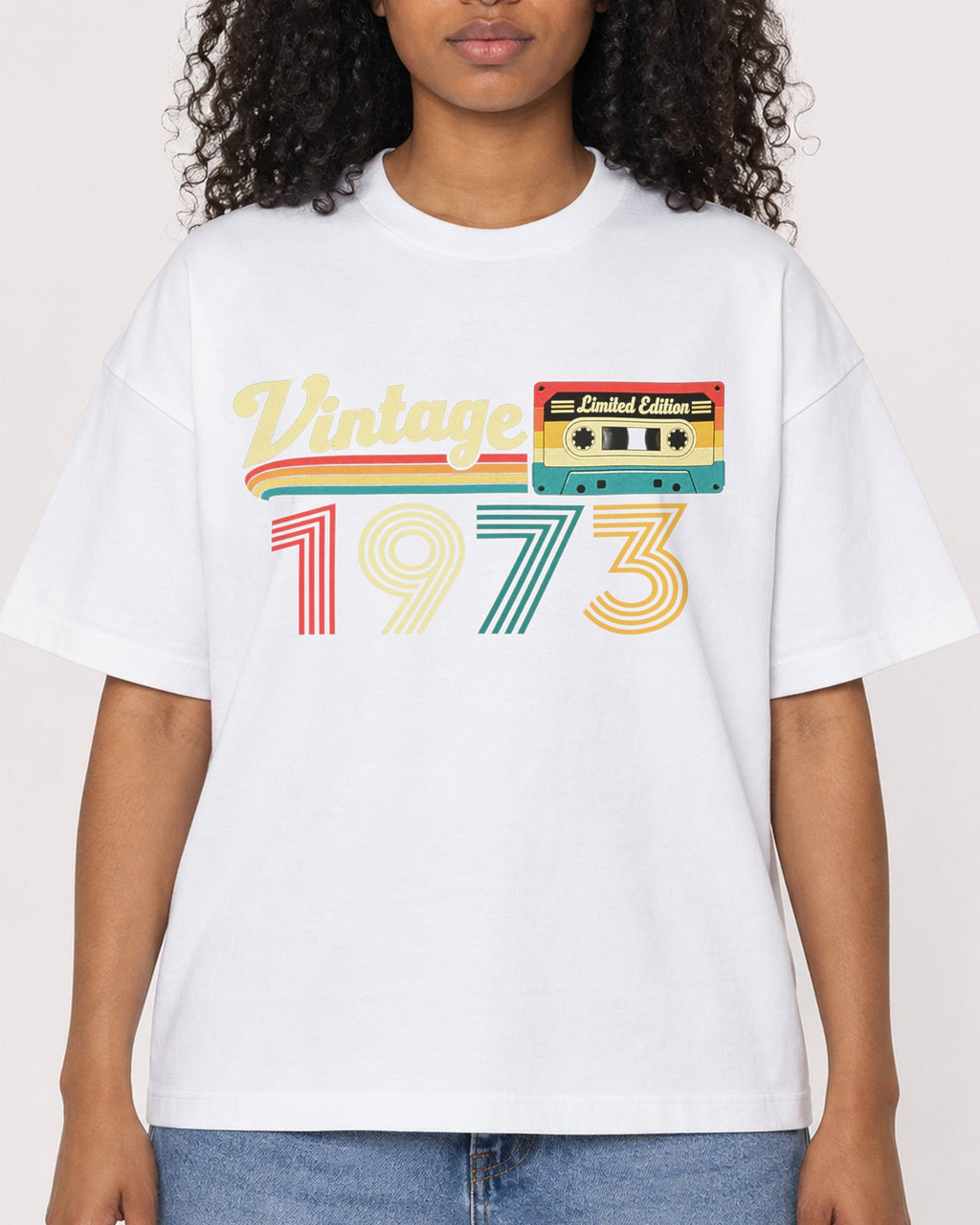 Mockup Boxy Heavyweight Tee White female close-up 05