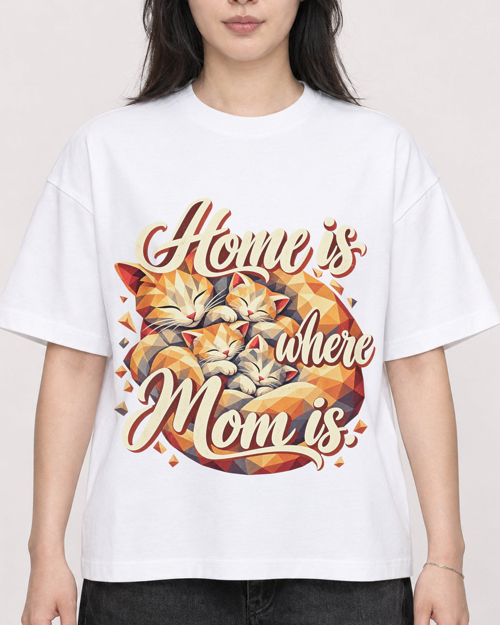 Mockup Boxy Heavyweight Tee White female close-up 13