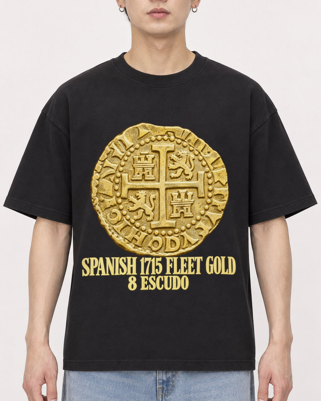 Mockup Boxy Heavyweight Tee Black male close-up 01