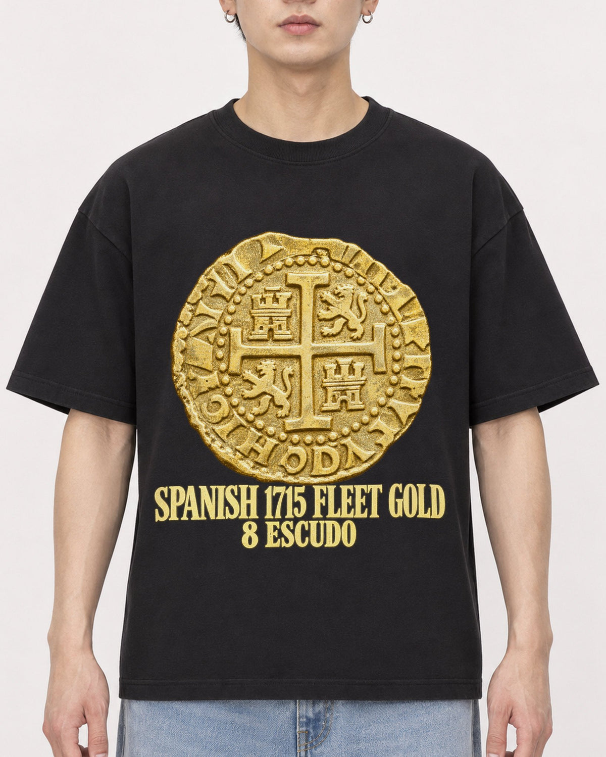 Mockup Boxy Heavyweight Tee Black male close-up 01