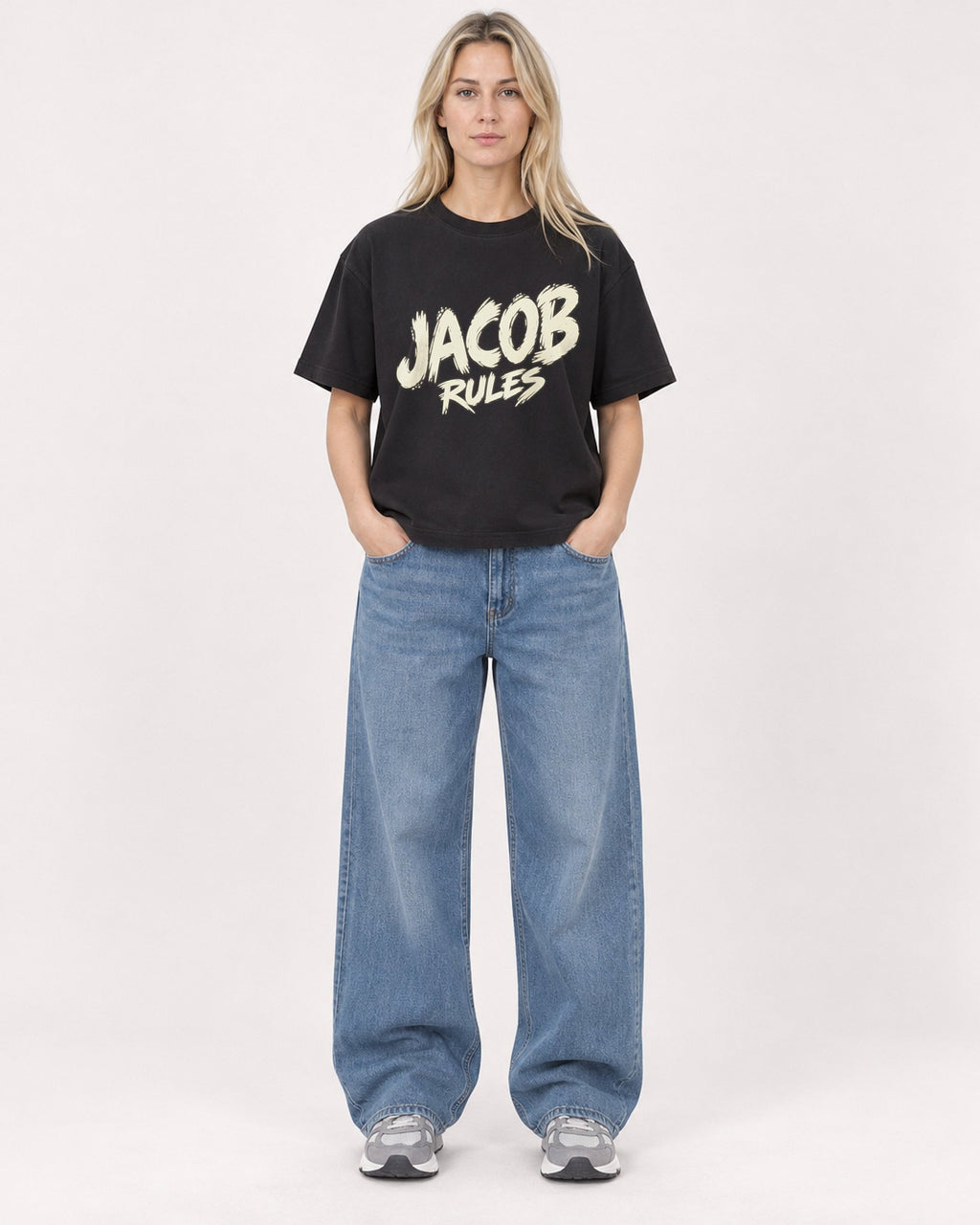 Mockup Boxy Heavyweight Tee Black female full-body 08