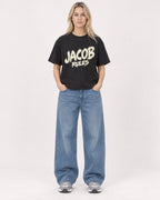 Mockup Boxy Heavyweight Tee Black female full-body 08