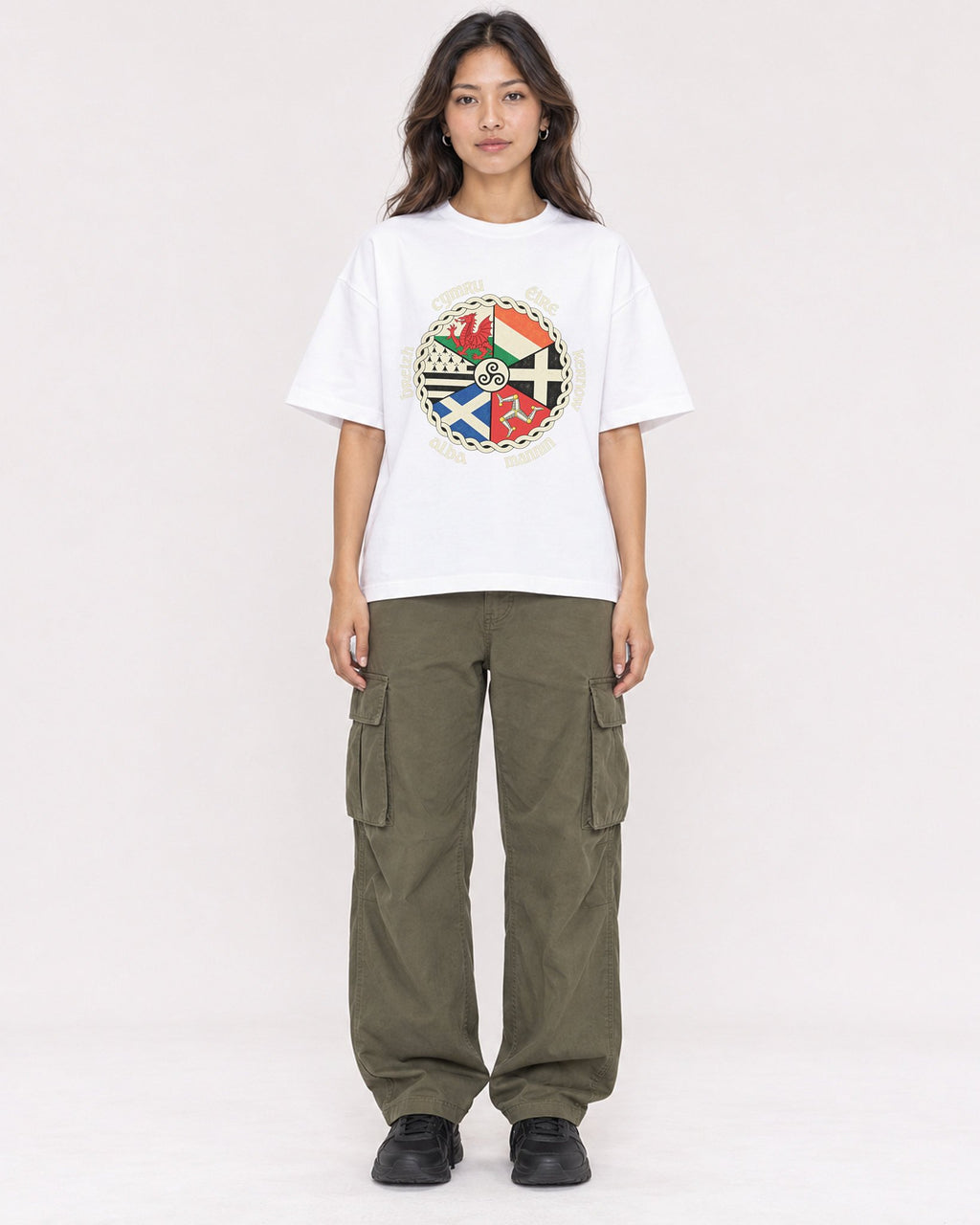 Mockup Boxy Heavyweight Tee White female full-body 02