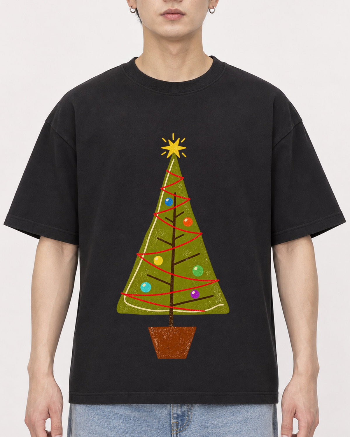 Mockup Boxy Heavyweight Tee Black male close-up 01