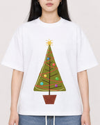 Mockup Boxy Heavyweight Tee White female close-up 01