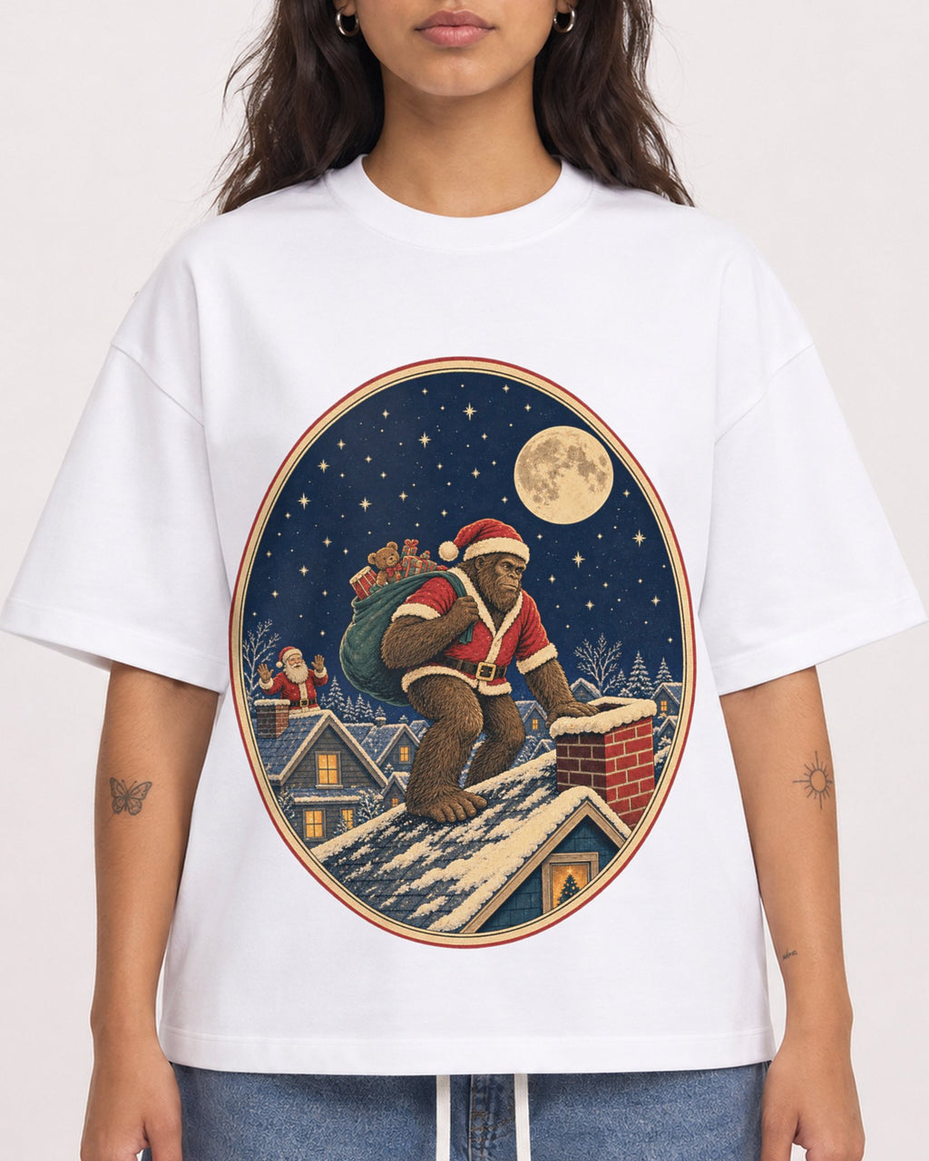 Mockup Boxy Heavyweight Tee White female close-up 06