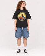 Mockup Boxy Heavyweight Tee Black female full-body 09