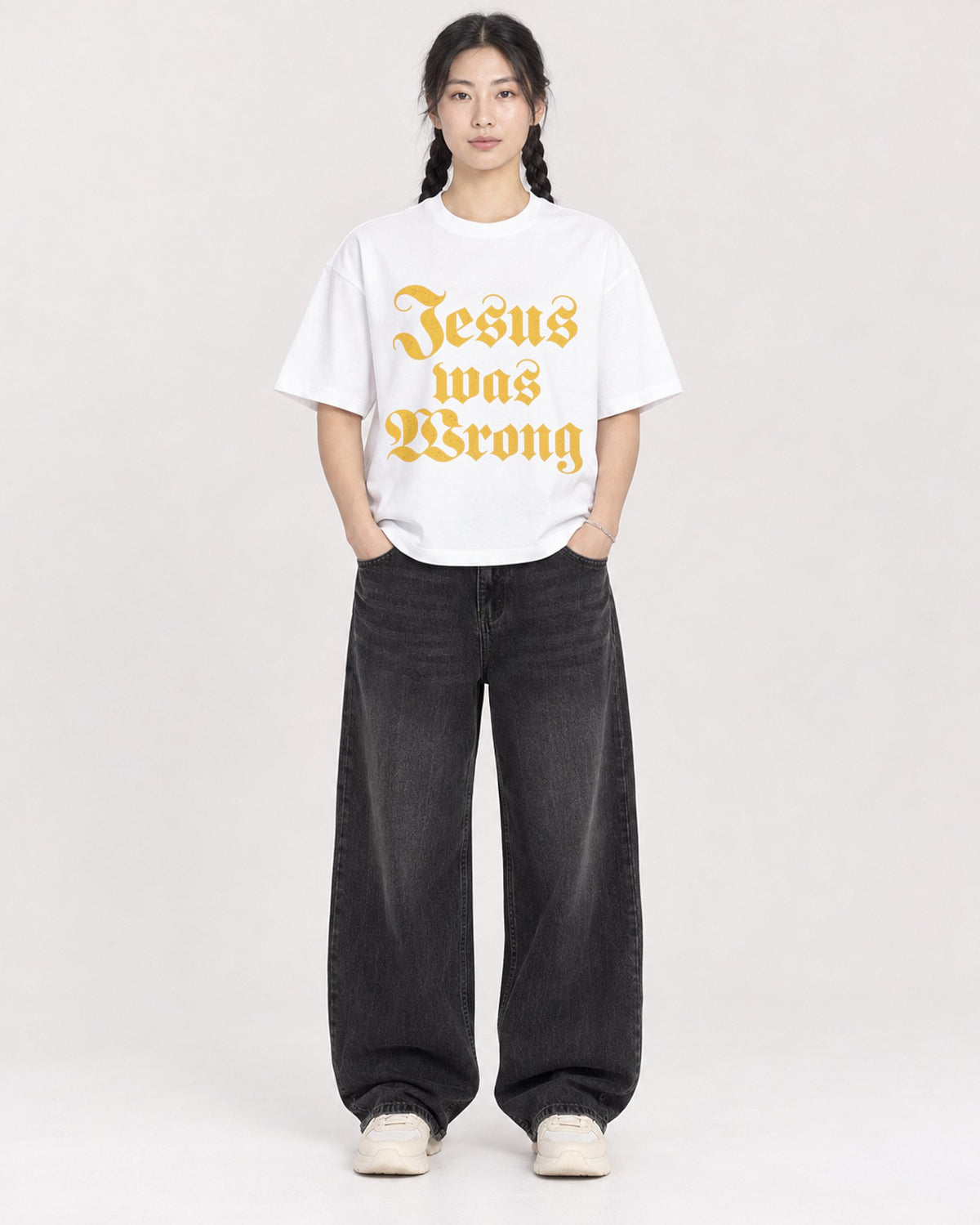 Mockup Boxy Heavyweight Tee White female full-body 43