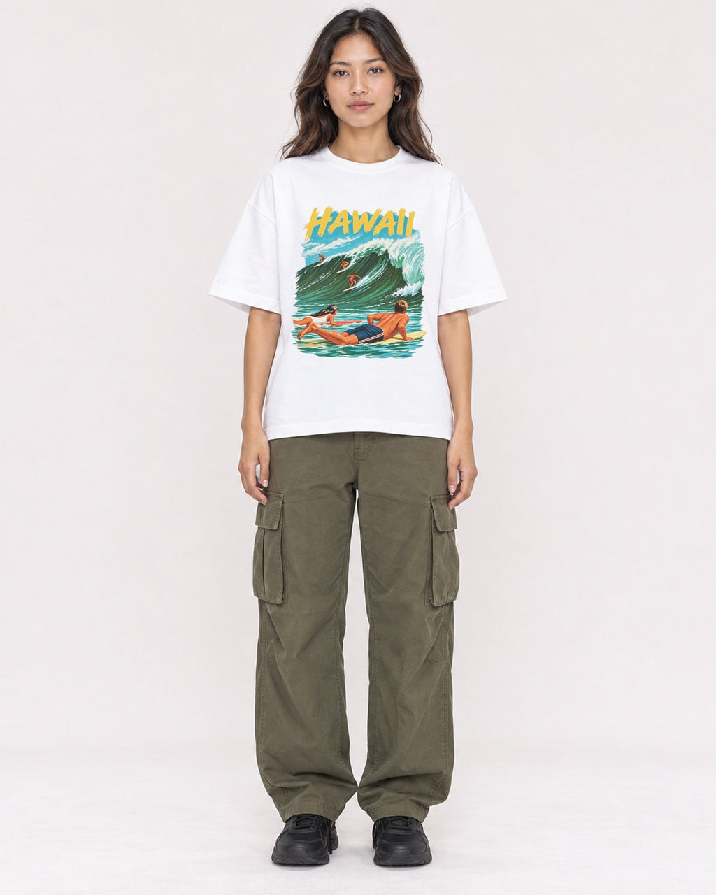 Mockup Boxy Heavyweight Tee White female full-body 02