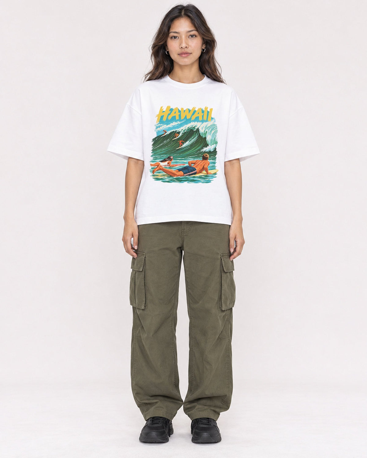 Mockup Boxy Heavyweight Tee White female full-body 02