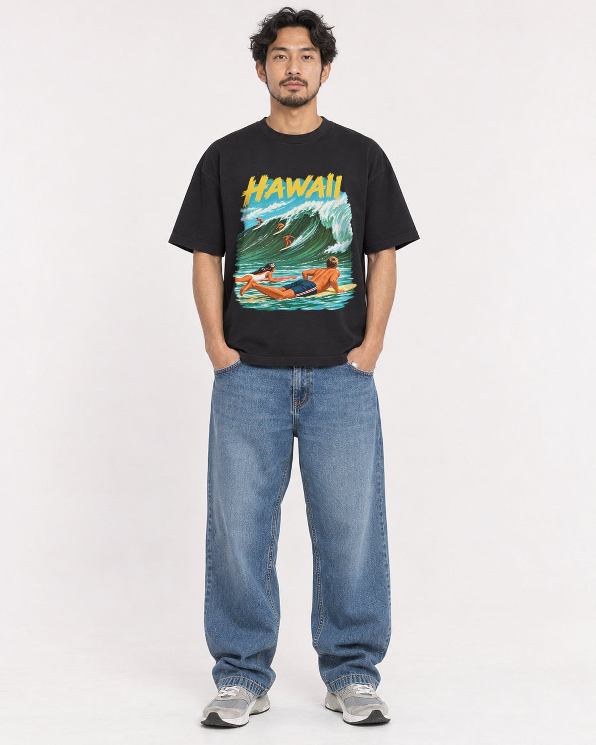 Mockup Boxy Heavyweight Tee Black male full-body 02