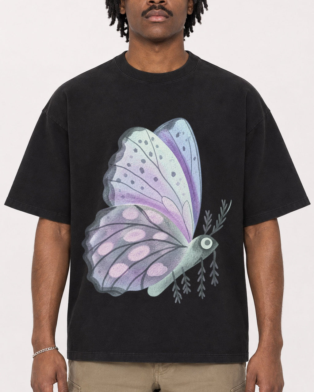 Mockup Boxy Heavyweight Tee Black male close-up 04