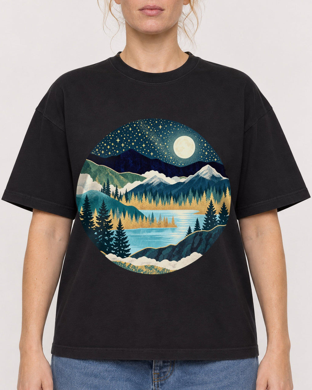 Mockup Boxy Heavyweight Tee Black female close-up 28