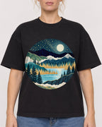Mockup Boxy Heavyweight Tee Black female close-up 28