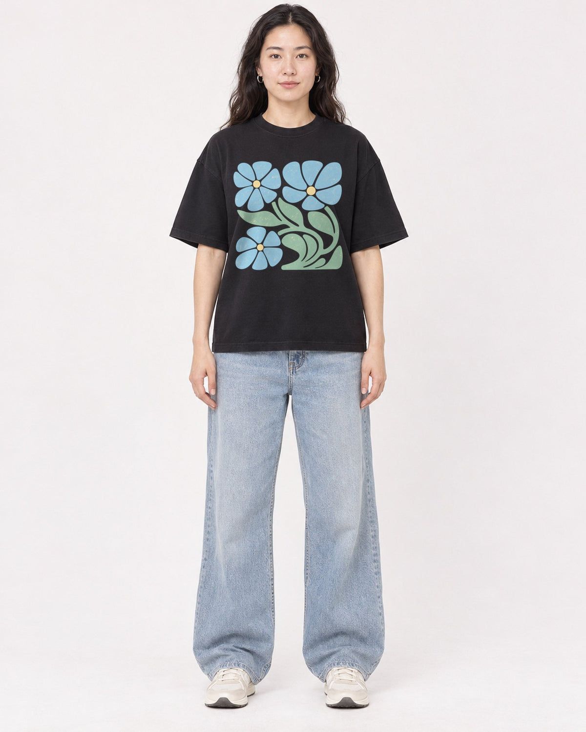 Mockup Boxy Heavyweight Tee Black female full-body 03