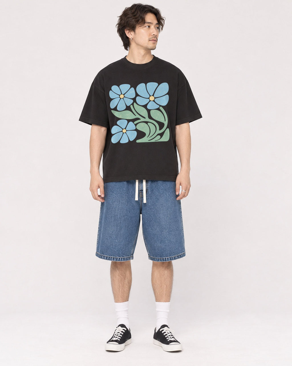 Mockup Boxy Heavyweight Tee Black male full-body 03