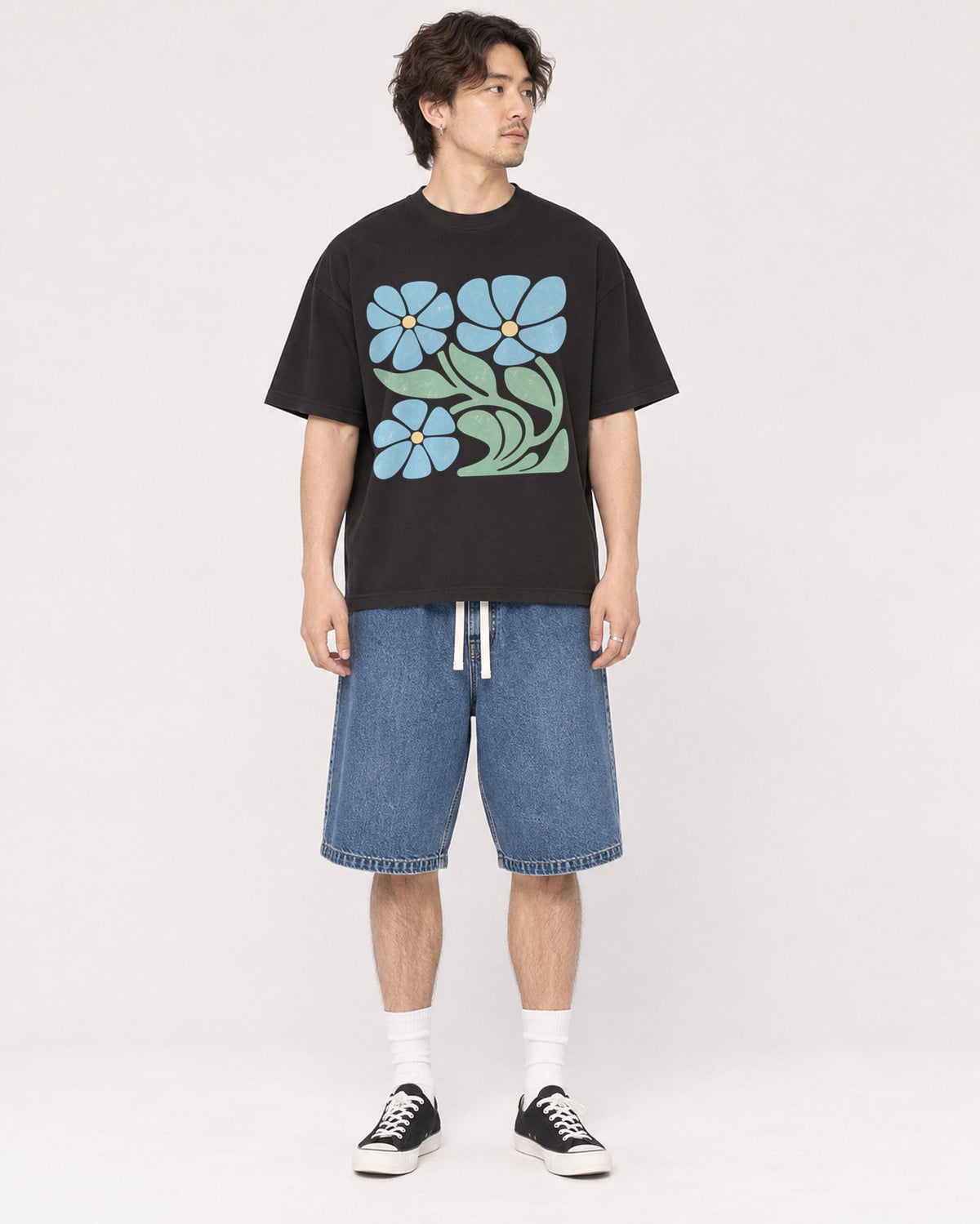 Mockup Boxy Heavyweight Tee Black male full-body 03