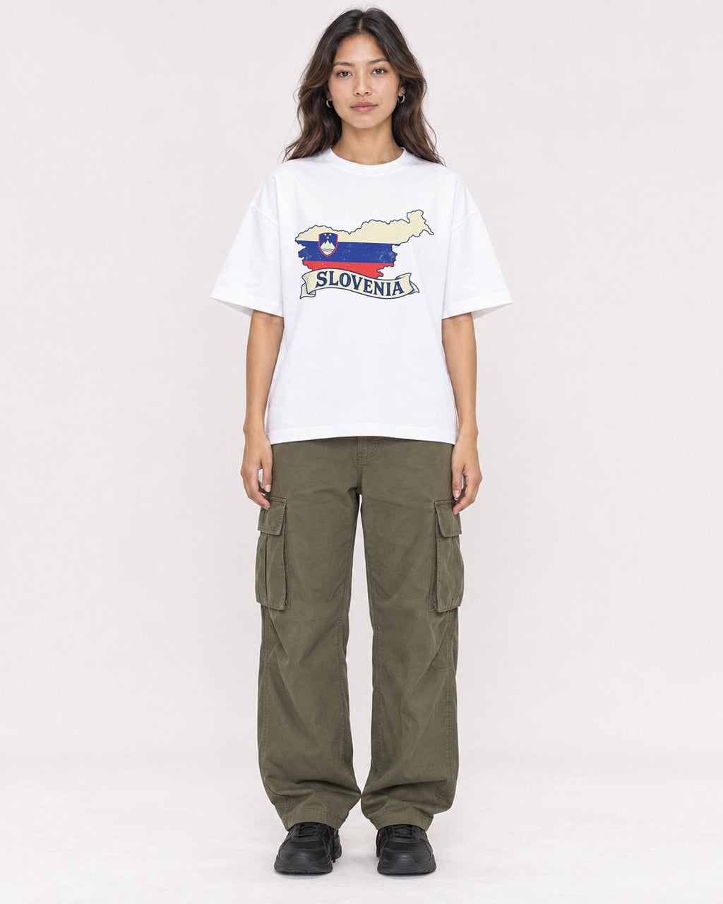 Mockup Boxy Heavyweight Tee White female full-body 02