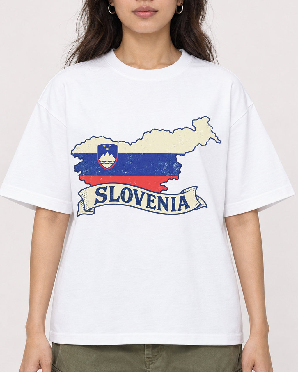 Mockup Boxy Heavyweight Tee White female close-up 02