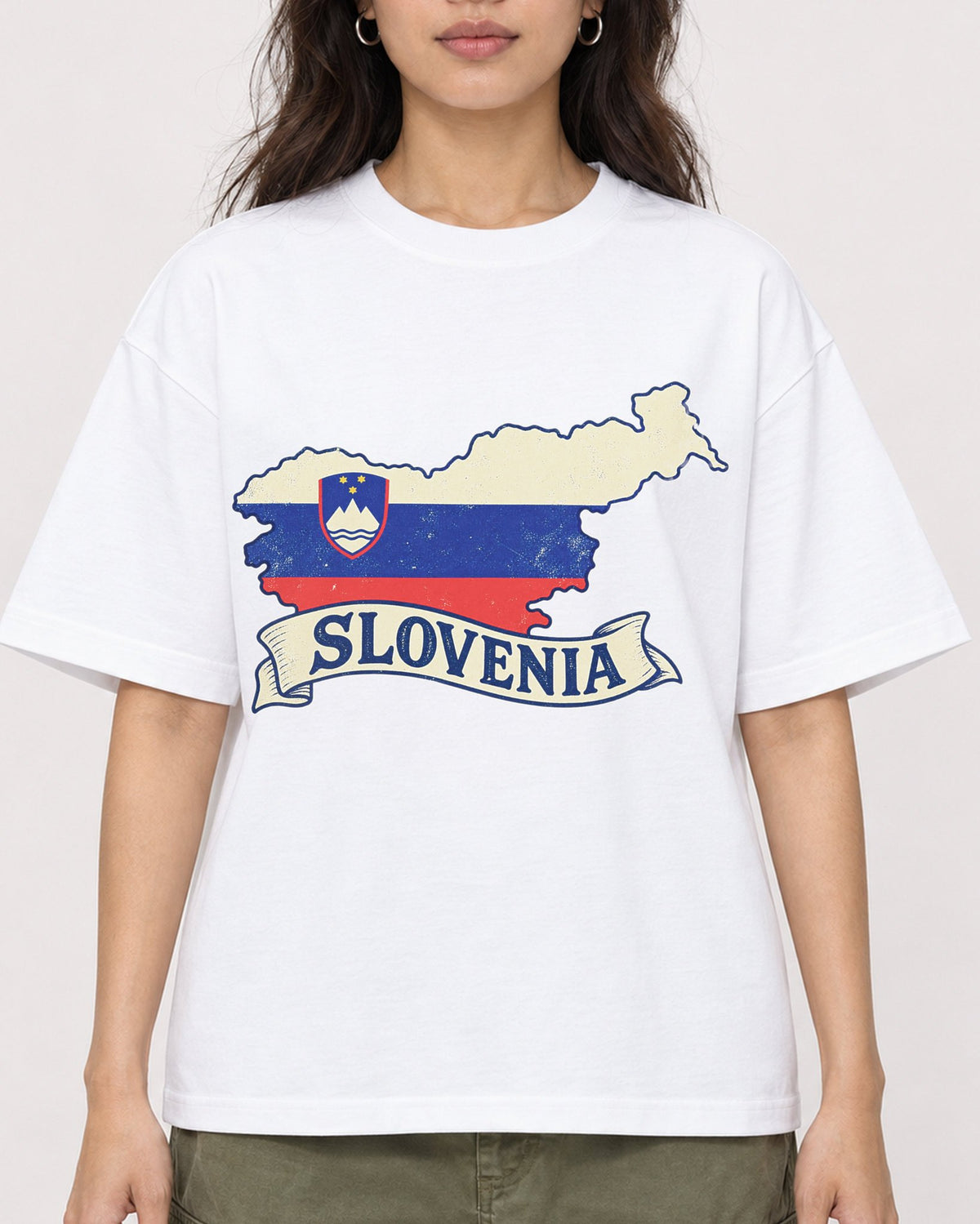 Mockup Boxy Heavyweight Tee White female close-up 02