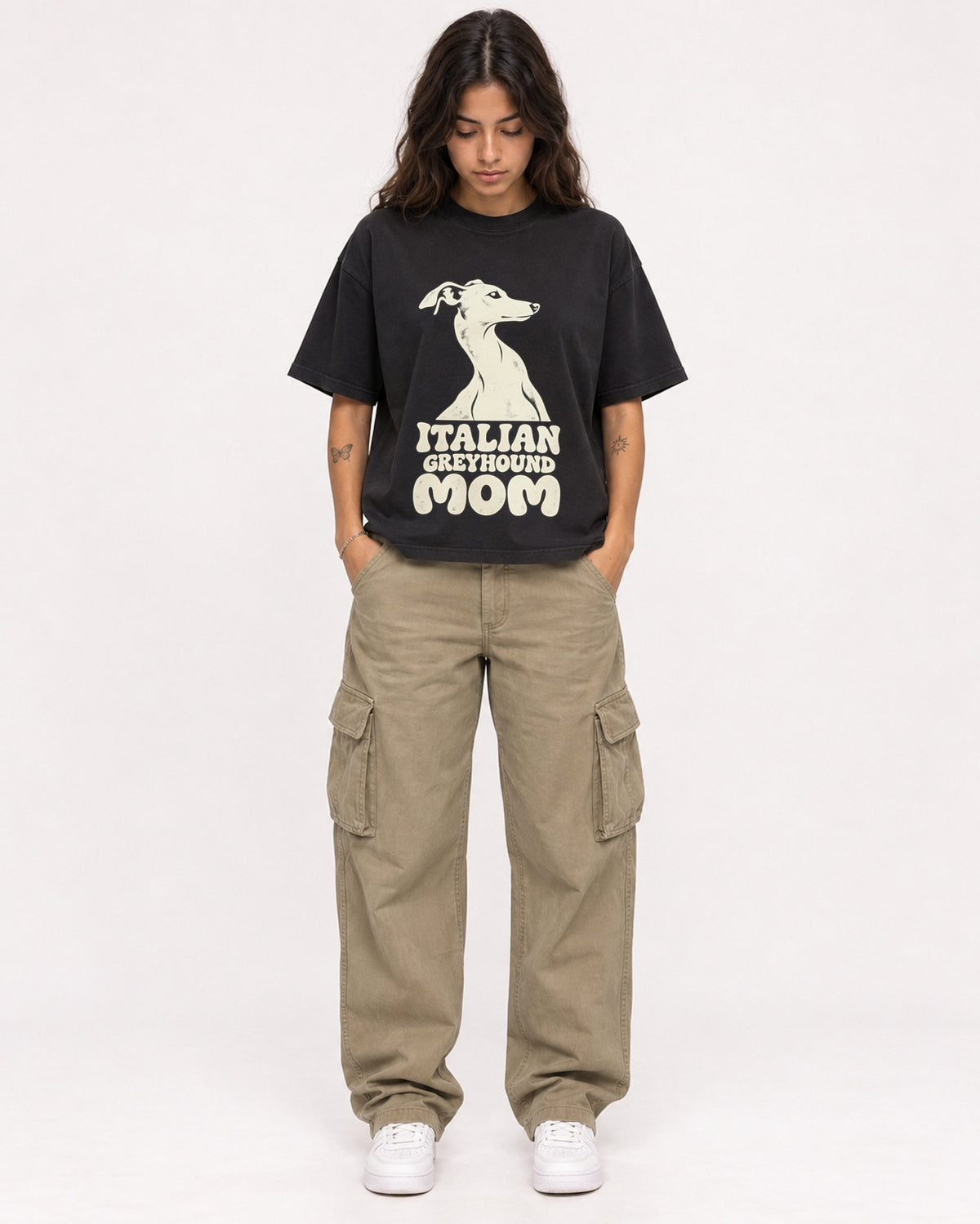 Mockup Boxy Heavyweight Tee Black female full-body 06
