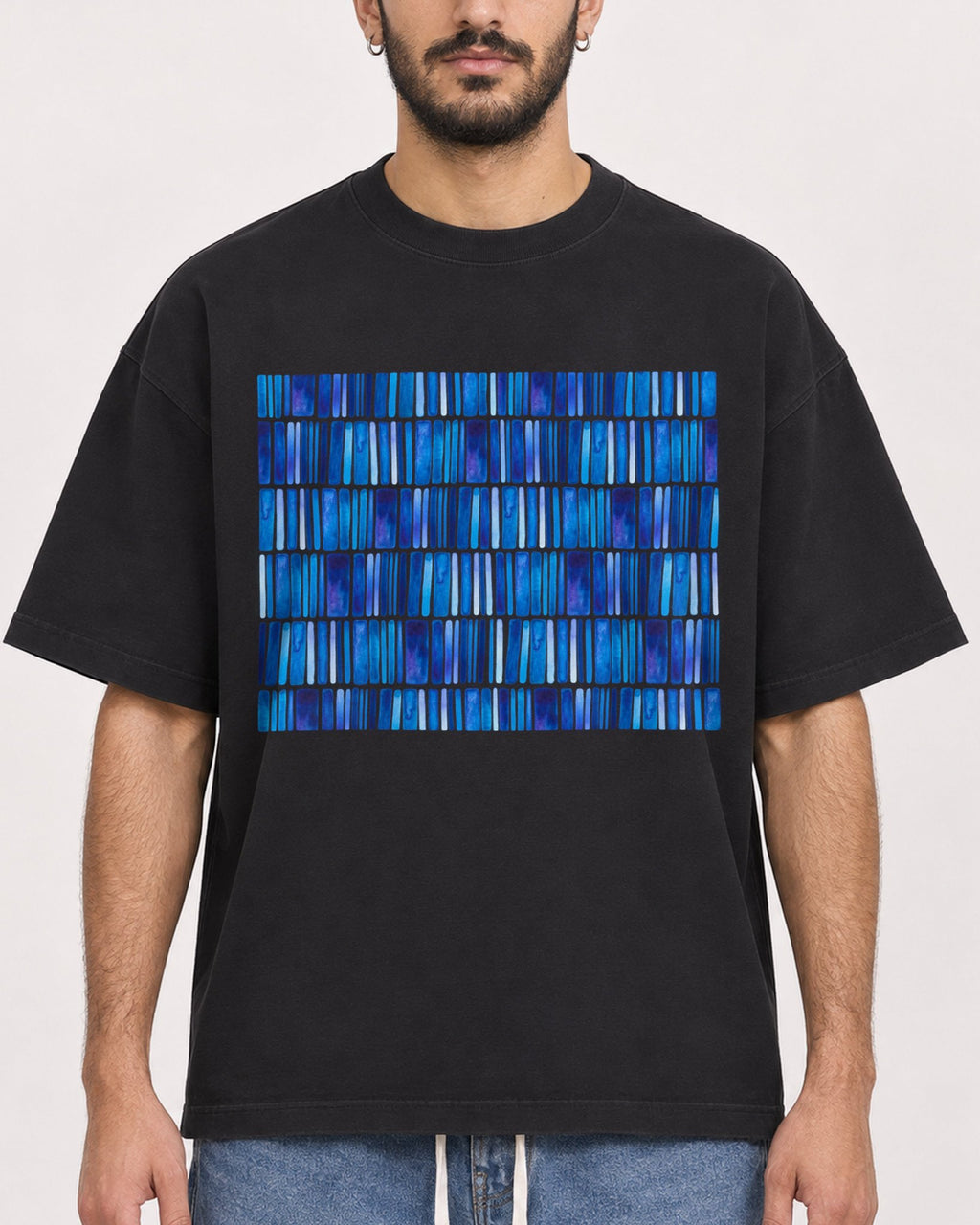 Mockup Boxy Heavyweight Tee Black male close-up 07