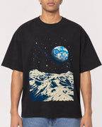 Mockup Boxy Heavyweight Tee Black male close-up 10