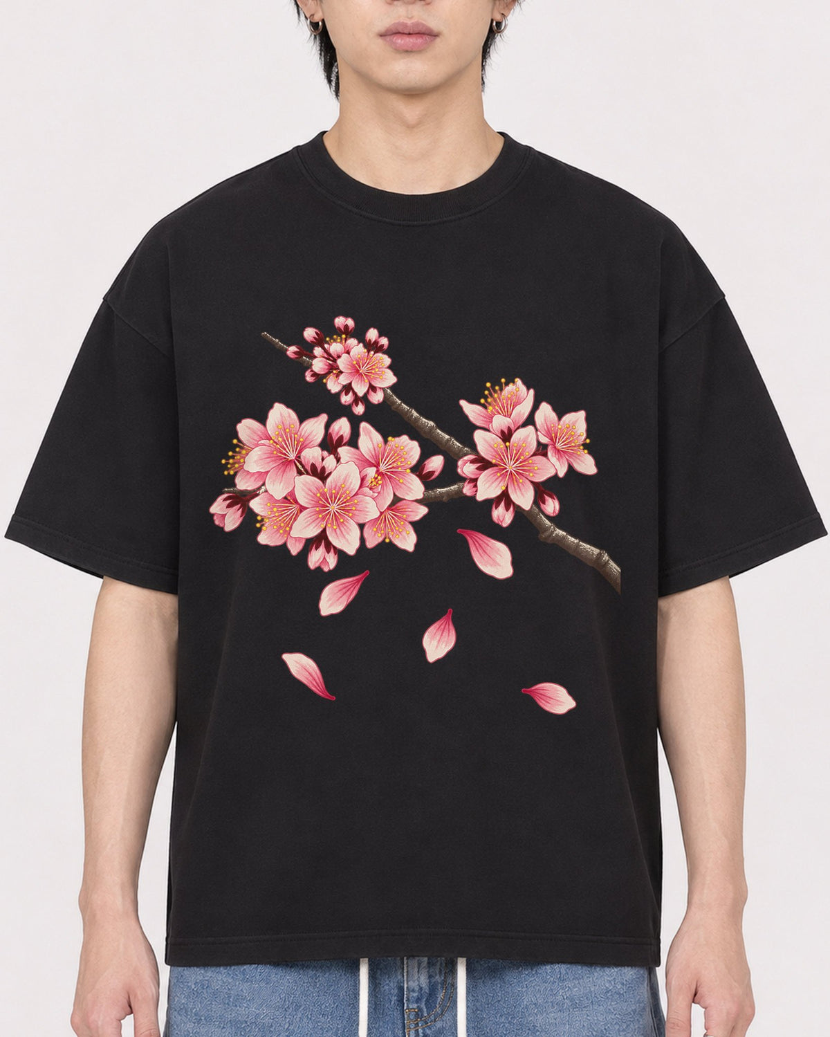 Mockup Boxy Heavyweight Tee Black male close-up 11