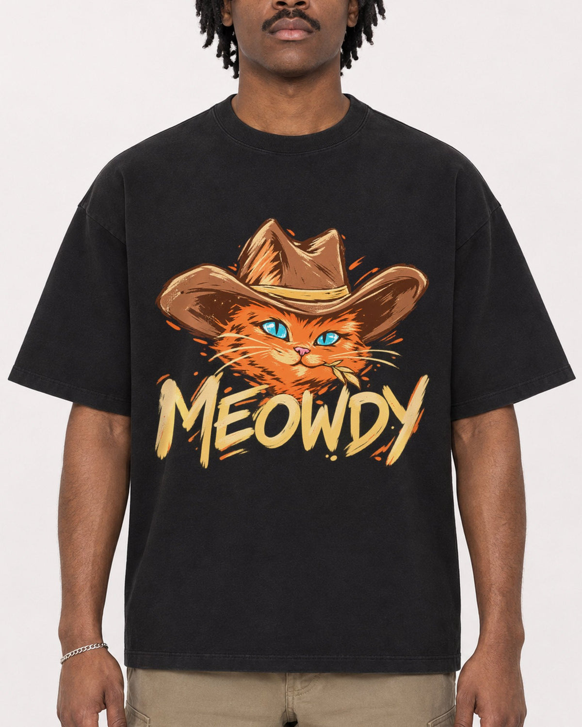 Mockup Boxy Heavyweight Tee Black male close-up 04