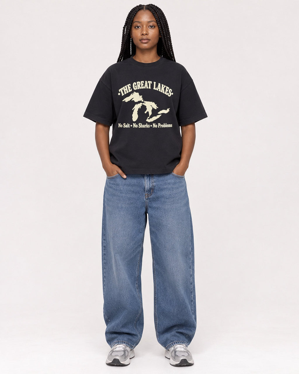 Mockup Boxy Heavyweight Tee Black female full-body 04