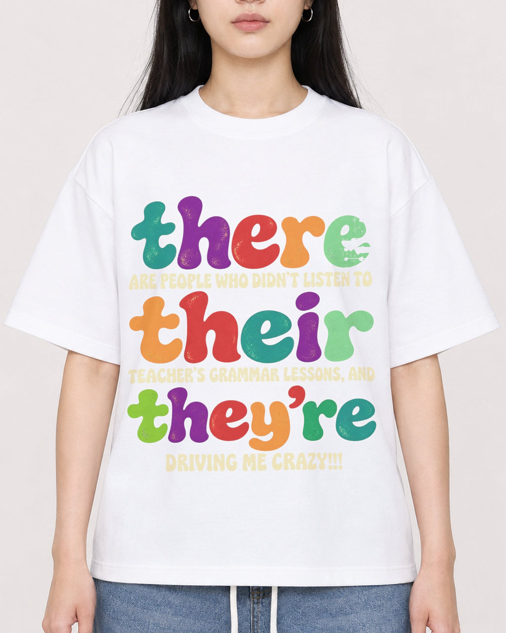 Mockup Boxy Heavyweight Tee White female close-up 01