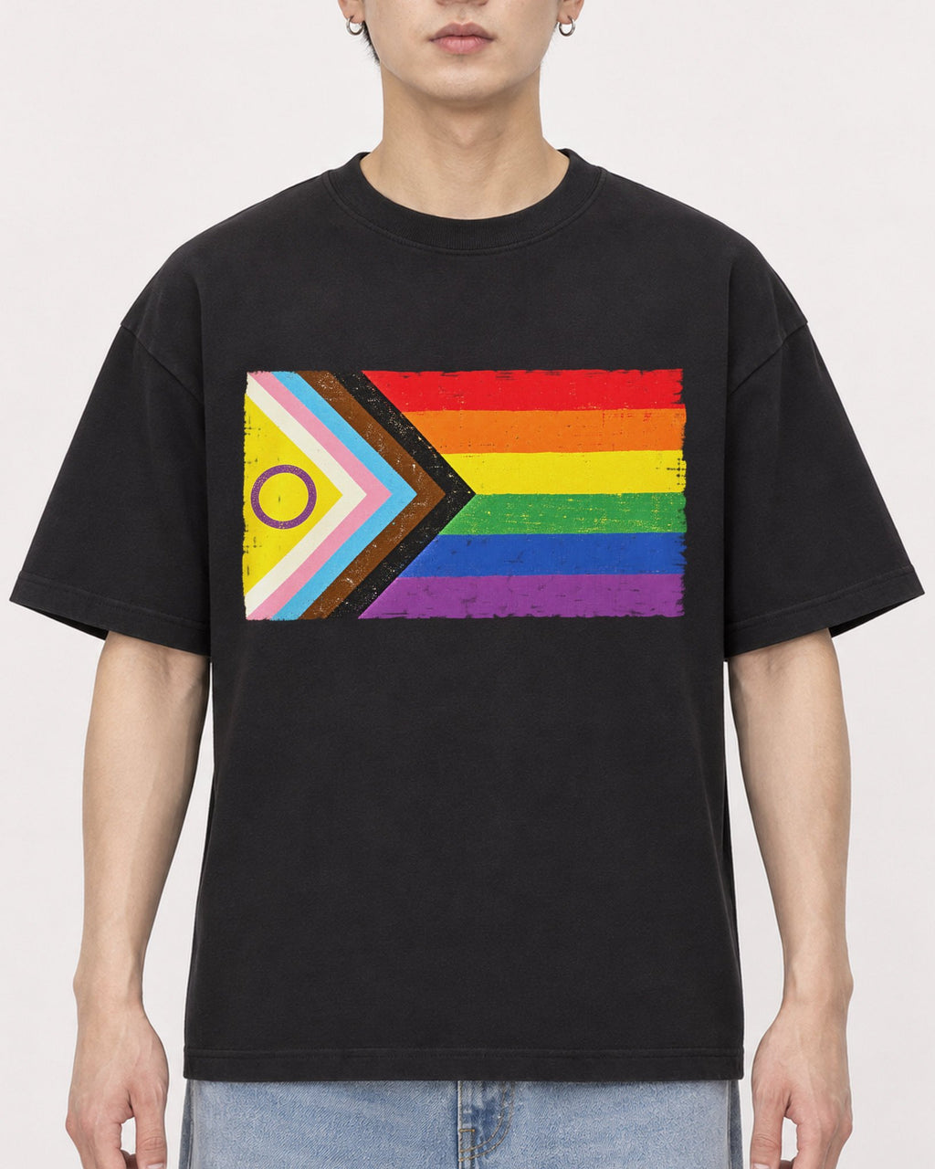 Mockup Boxy Heavyweight Tee Black male close-up 01