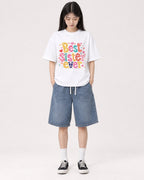 Mockup Boxy Heavyweight Tee White female full-body 01