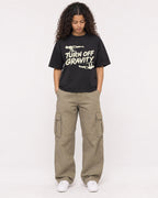 Mockup Boxy Heavyweight Tee Black female full-body 10