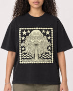 Mockup Boxy Heavyweight Tee Black female close-up 10