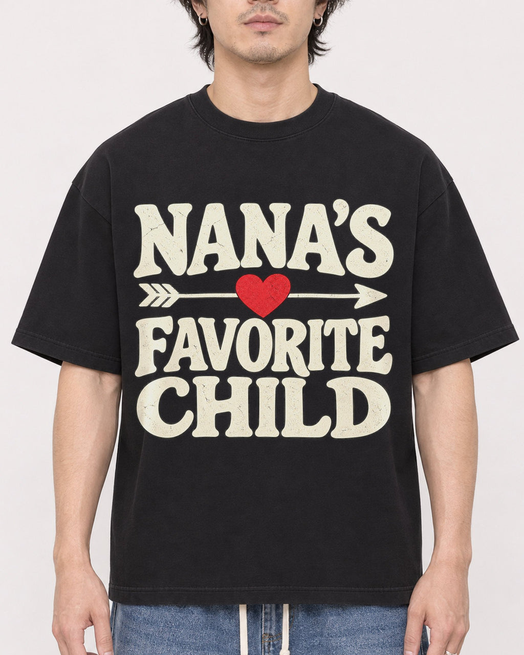 Mockup Boxy Heavyweight Tee Black male close-up 03