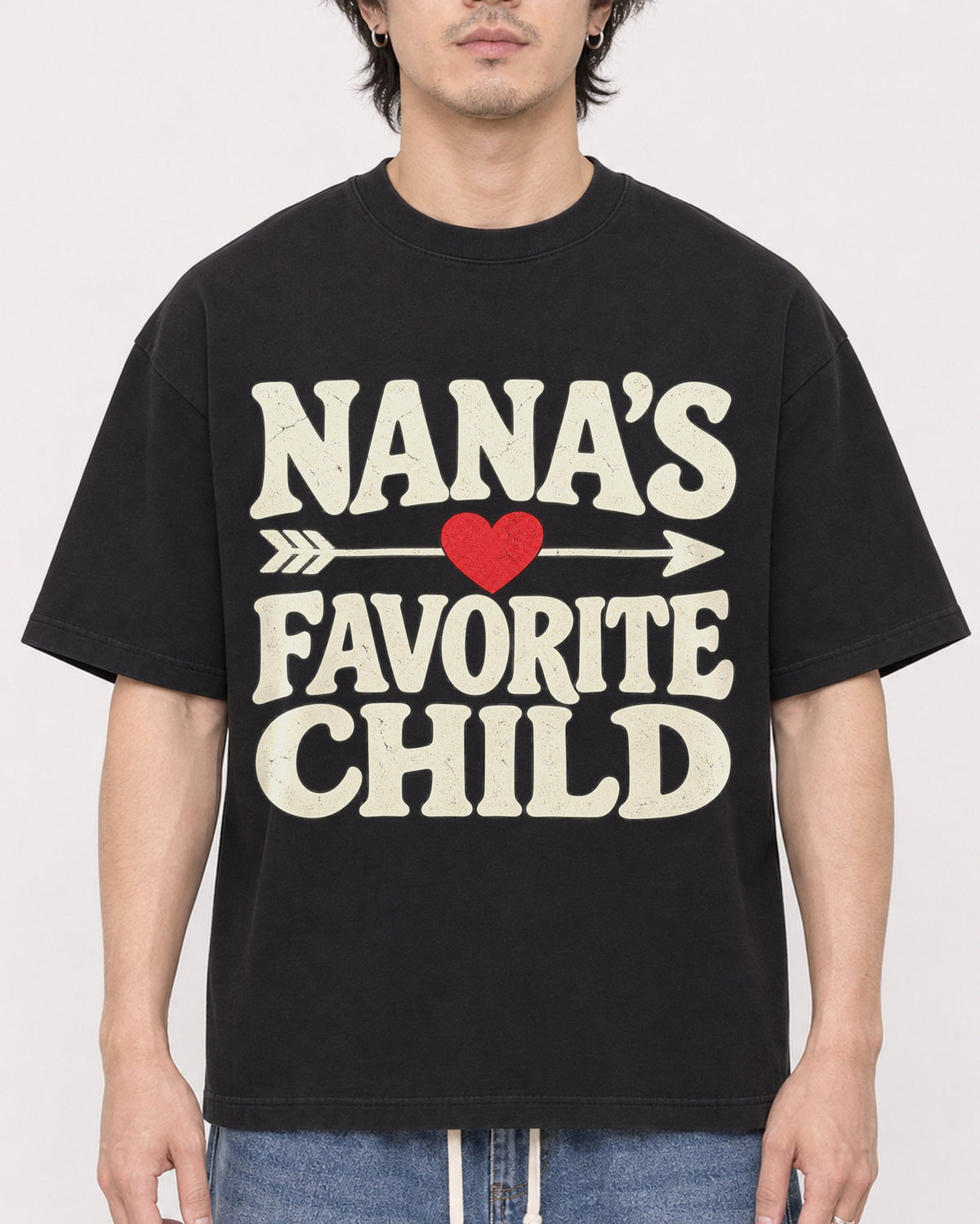 Mockup Boxy Heavyweight Tee Black male close-up 03