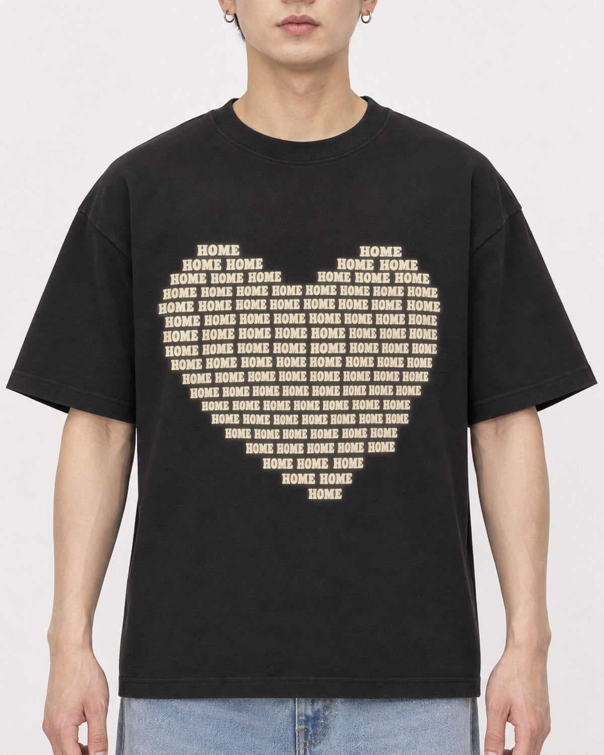 Mockup Boxy Heavyweight Tee Black male close-up 01