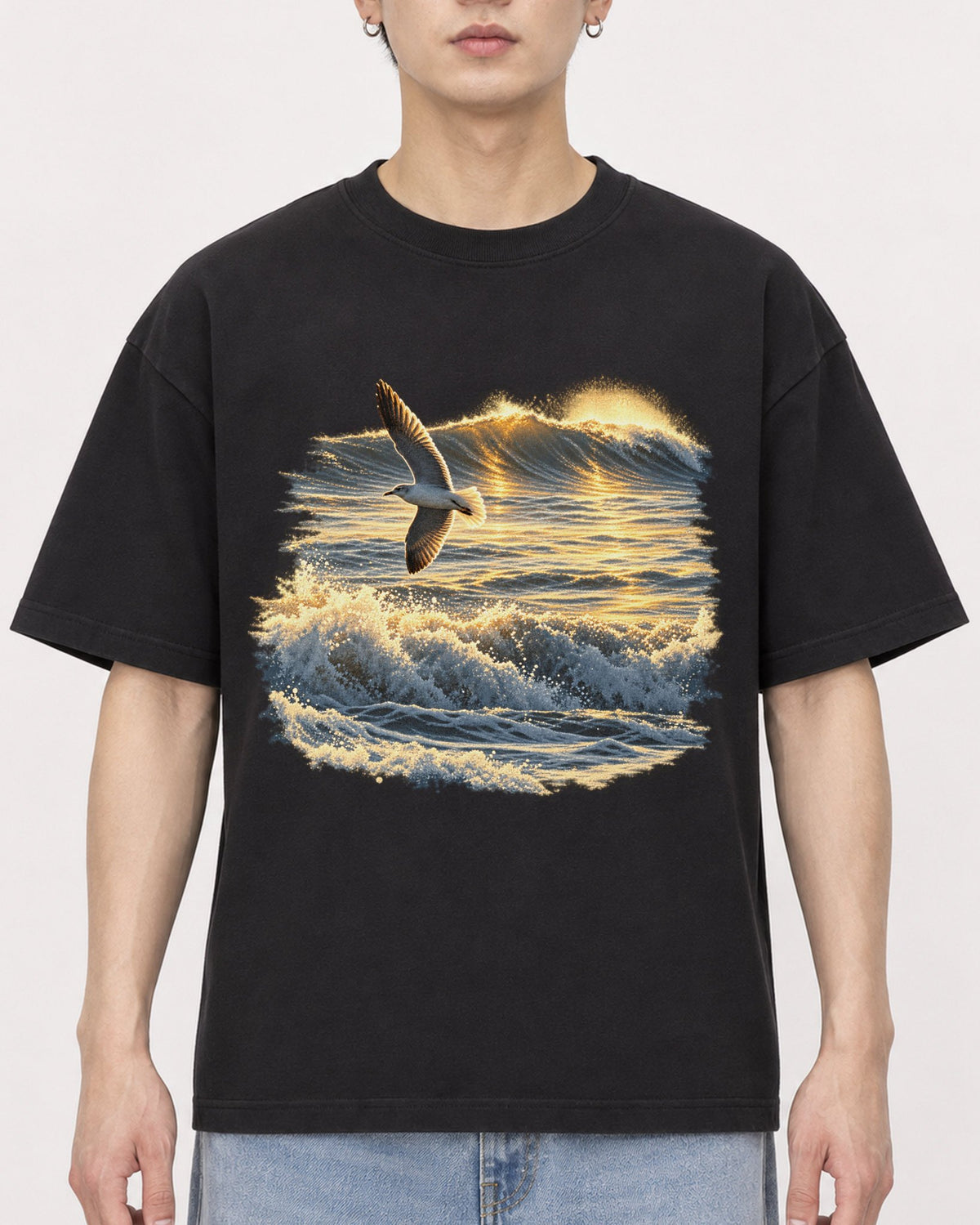 Mockup Boxy Heavyweight Tee Black male close-up 01