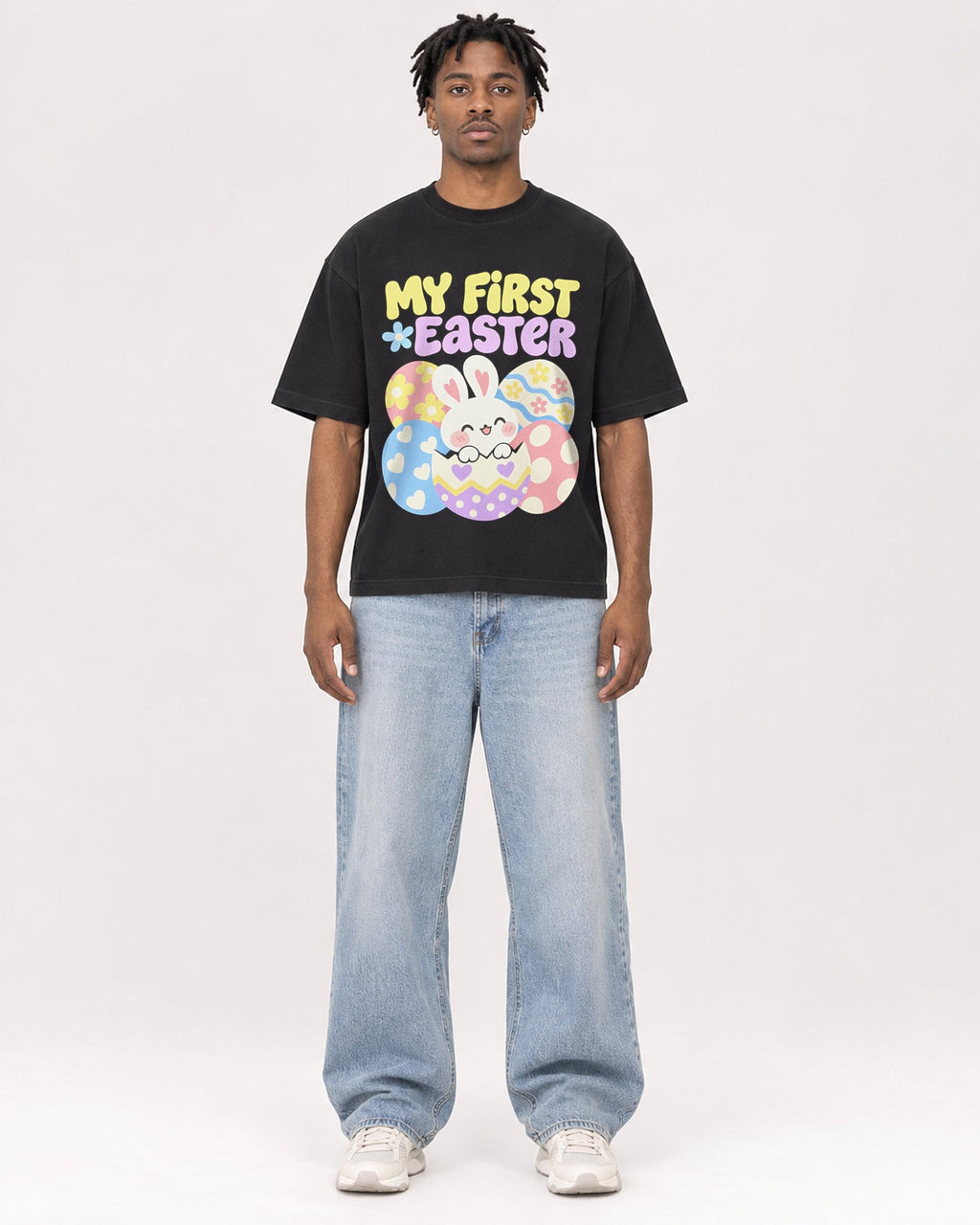 Mockup Boxy Heavyweight Tee Black male full-body 05
