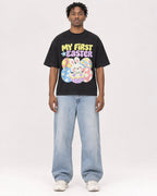 Mockup Boxy Heavyweight Tee Black male full-body 05