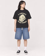 Mockup Boxy Heavyweight Tee Black female full-body 13