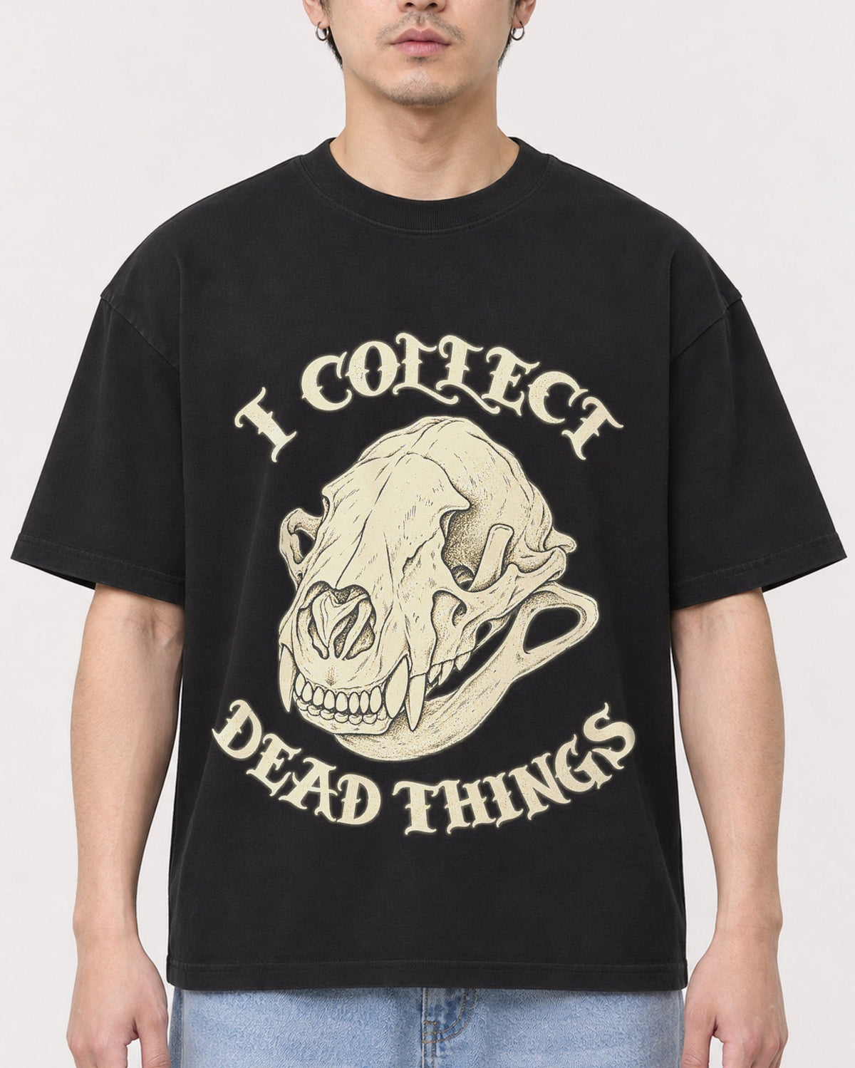 Mockup Boxy Heavyweight Tee Black male close-up 13