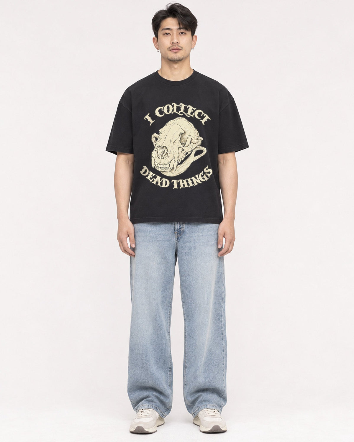 Mockup Boxy Heavyweight Tee Black male full-body 13