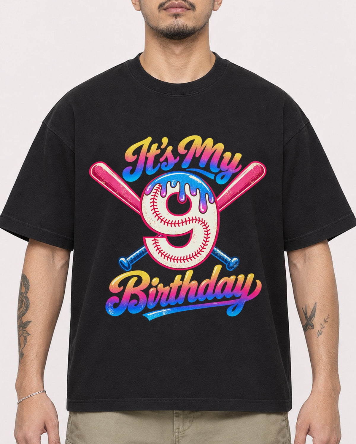Mockup Boxy Heavyweight Tee Black male close-up 12