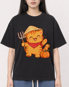 Mockup Boxy Heavyweight Tee Black female close-up 01