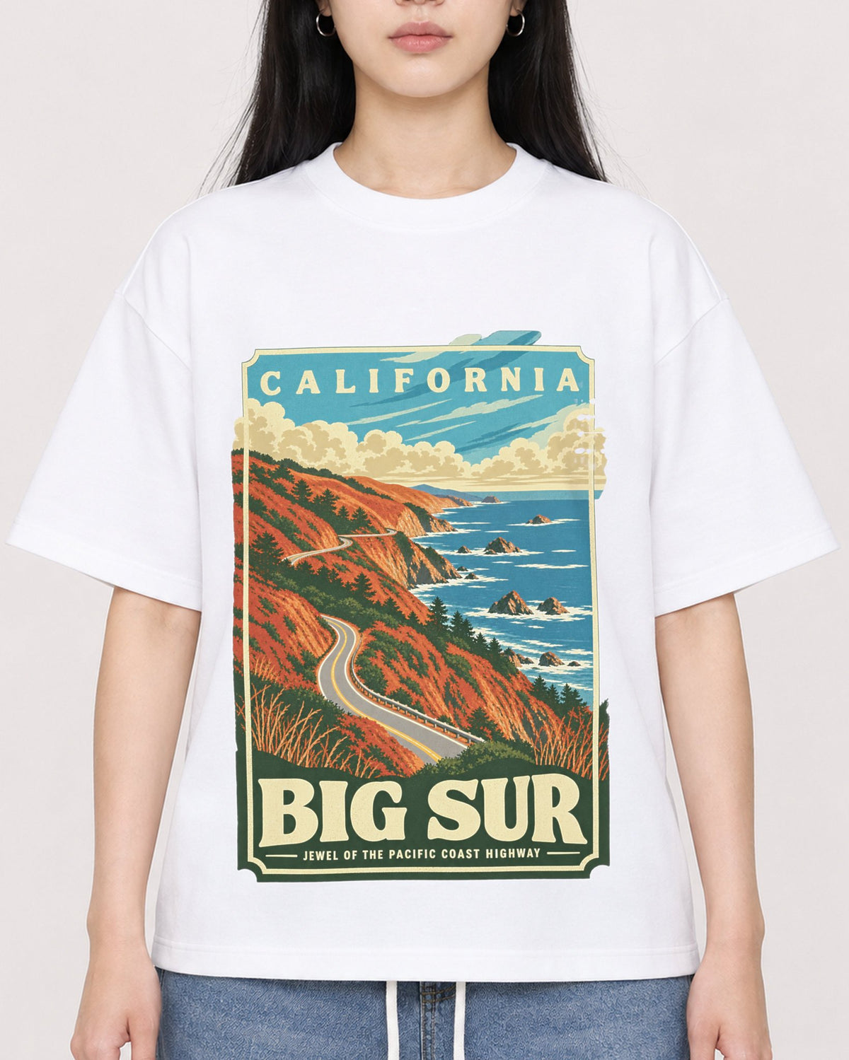 Mockup Boxy Heavyweight Tee White female close-up 01