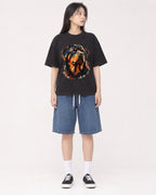 Mockup Boxy Heavyweight Tee Black female full-body 01
