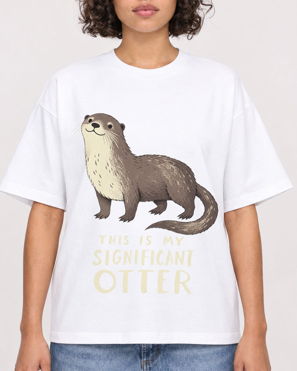 Mockup Boxy Heavyweight Tee White female close-up 40